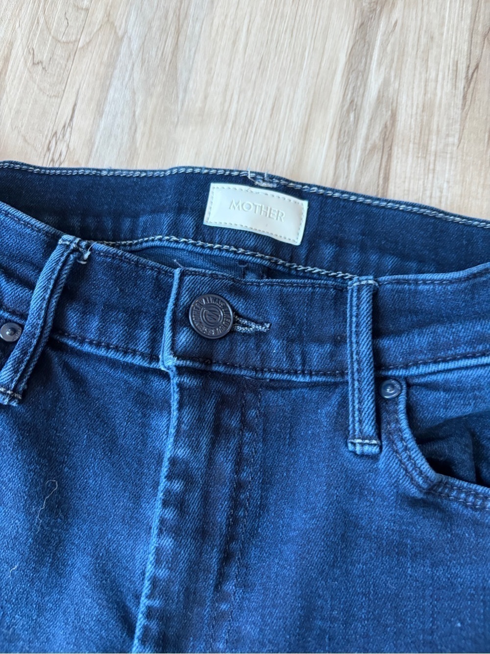 Mother Weekender Mid Rise Fray Jeans - Picture 6 of 11